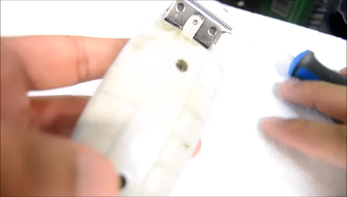 Ensure the cutting blade isn't too close to the right side of the guard blade. Overlapping will cause uneven cuts.