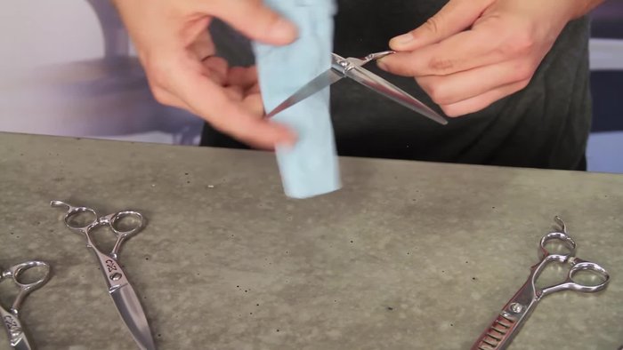 Use a soft cloth to remove hair and product residue. Water or a water/alcohol mixture can assist but avoid harsh solvents.