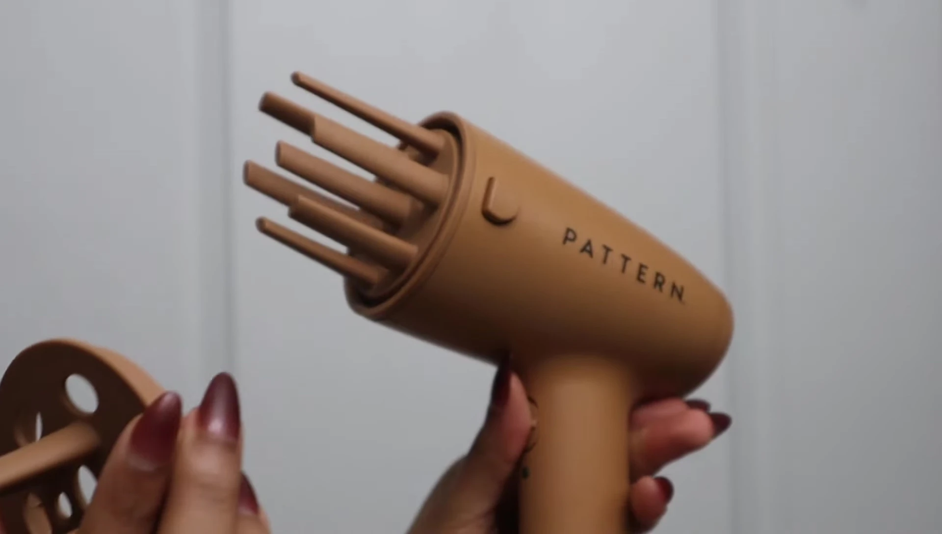 Pattern Beauty steamer with diffuser attachment