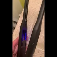 KIPOZI Mini Flat Iron Review: A Quick Heat Styling Tool