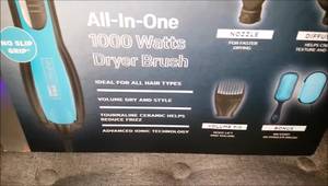 Infiniti Pro by Conair Knot Dr: Hot Air Brush Review - Detangle, Dry & Style