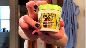 Garnier Fructis One Minute Hair Mask Review: Deep Hydration & Smoothing