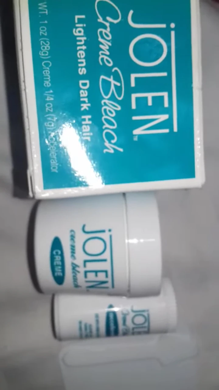 Shot mentioning the price and origin of the product