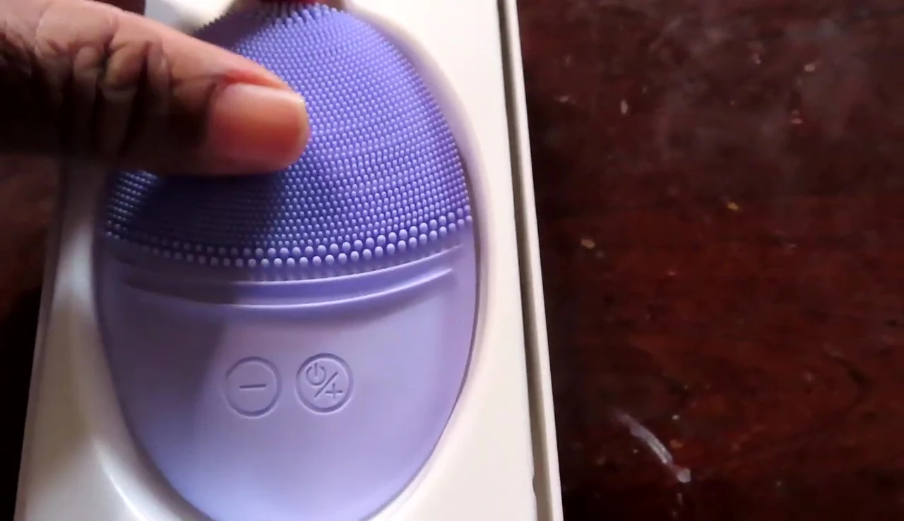 Close-up of the Sonic Facial Cleansing Brush
