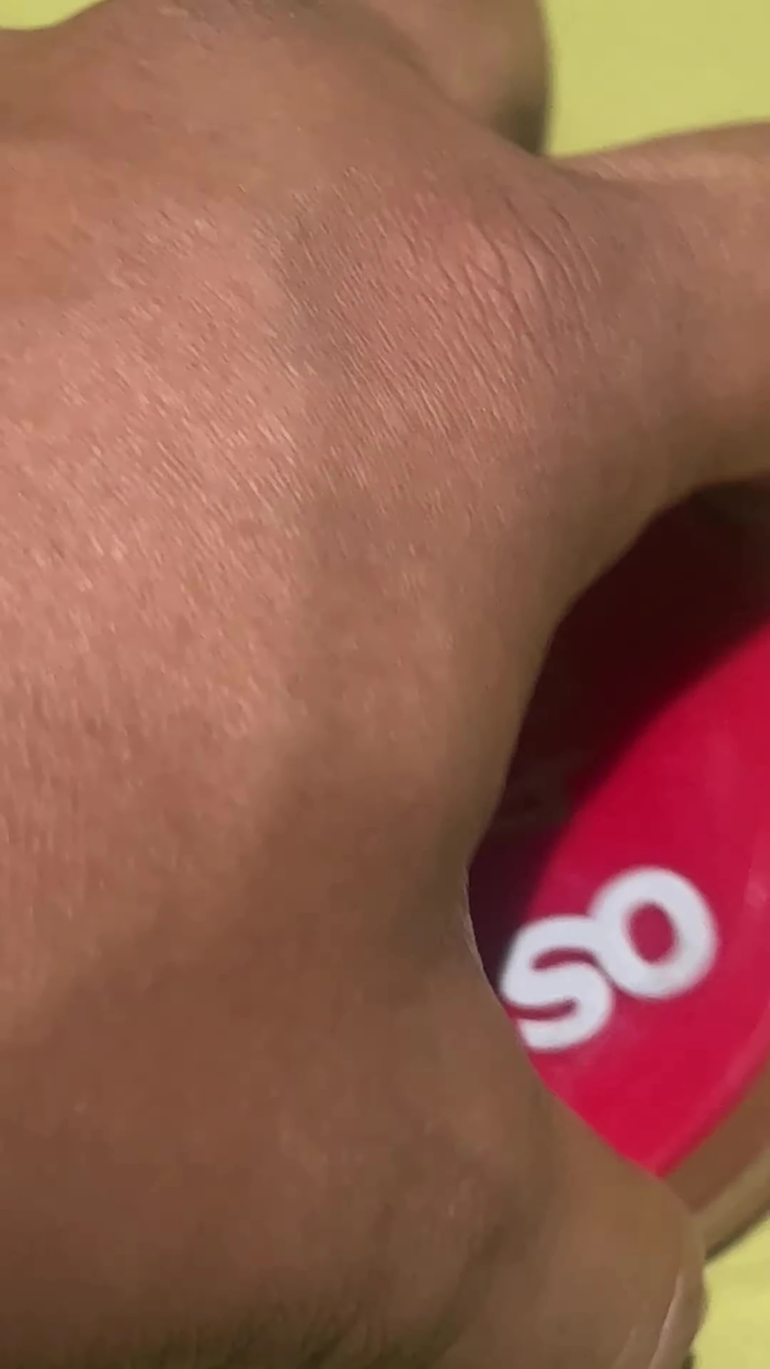 Image showing the reviewer emphasizing the creamy texture and ease of application.