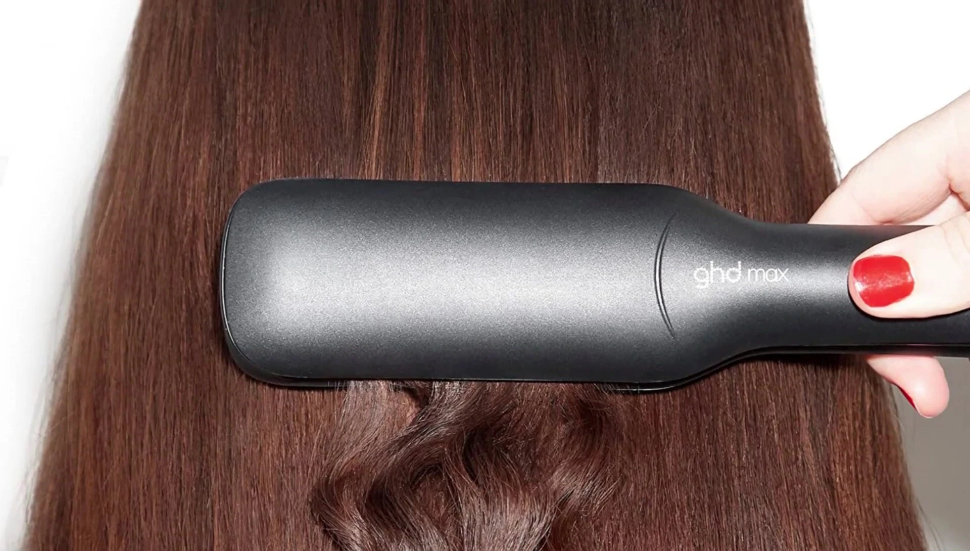 Close up of the GHD Max Styler
