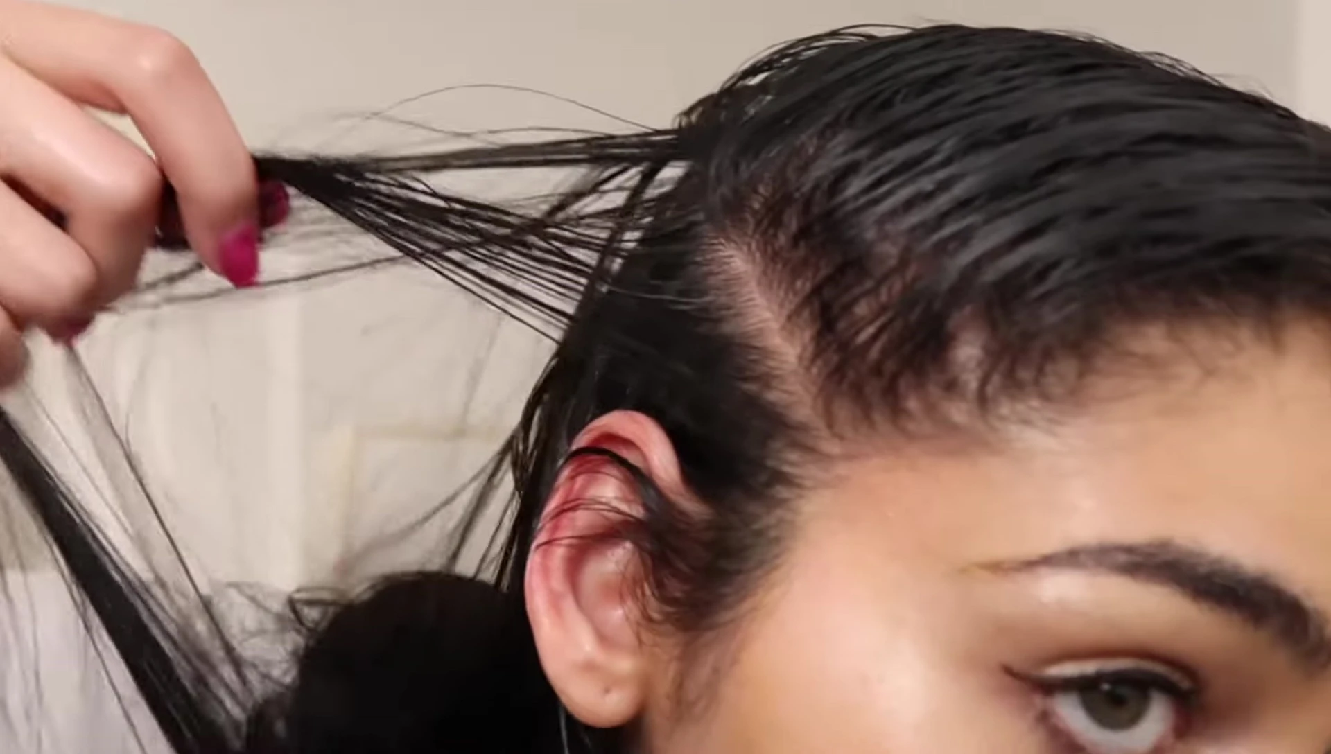 Screen capture showing the Mielle Rosemary Oil product.