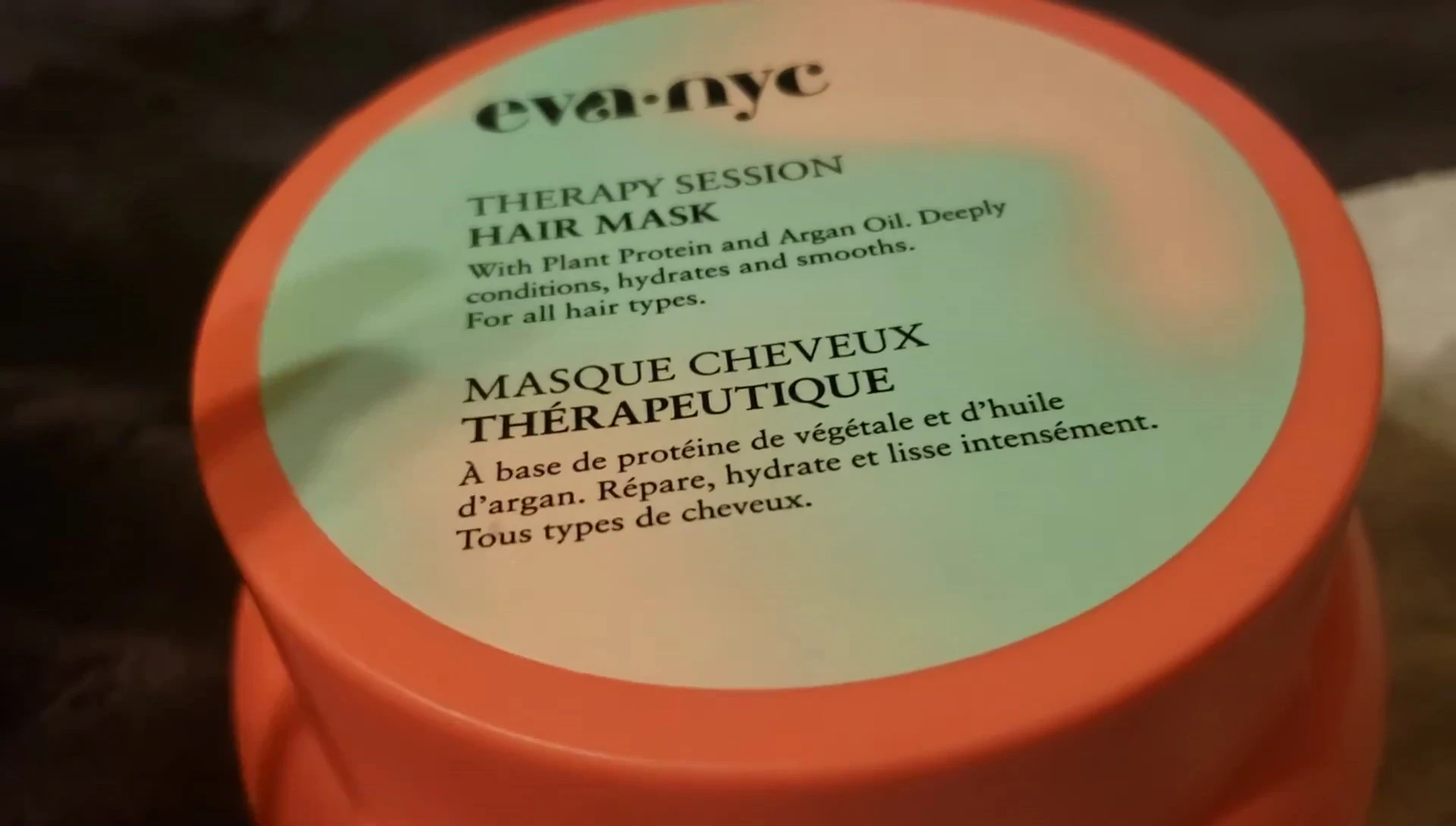 The reviewer showing her hair after applying the Eva NYC mask.