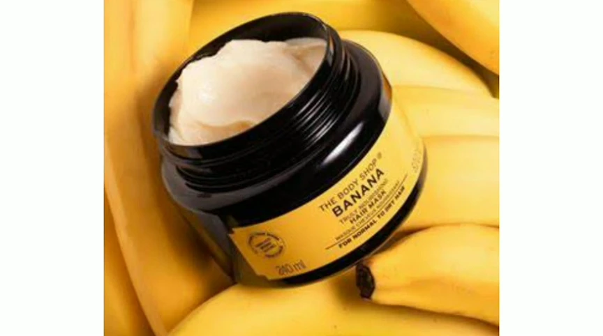 The reviewer giving her final thoughts and recommendations for the hair mask.