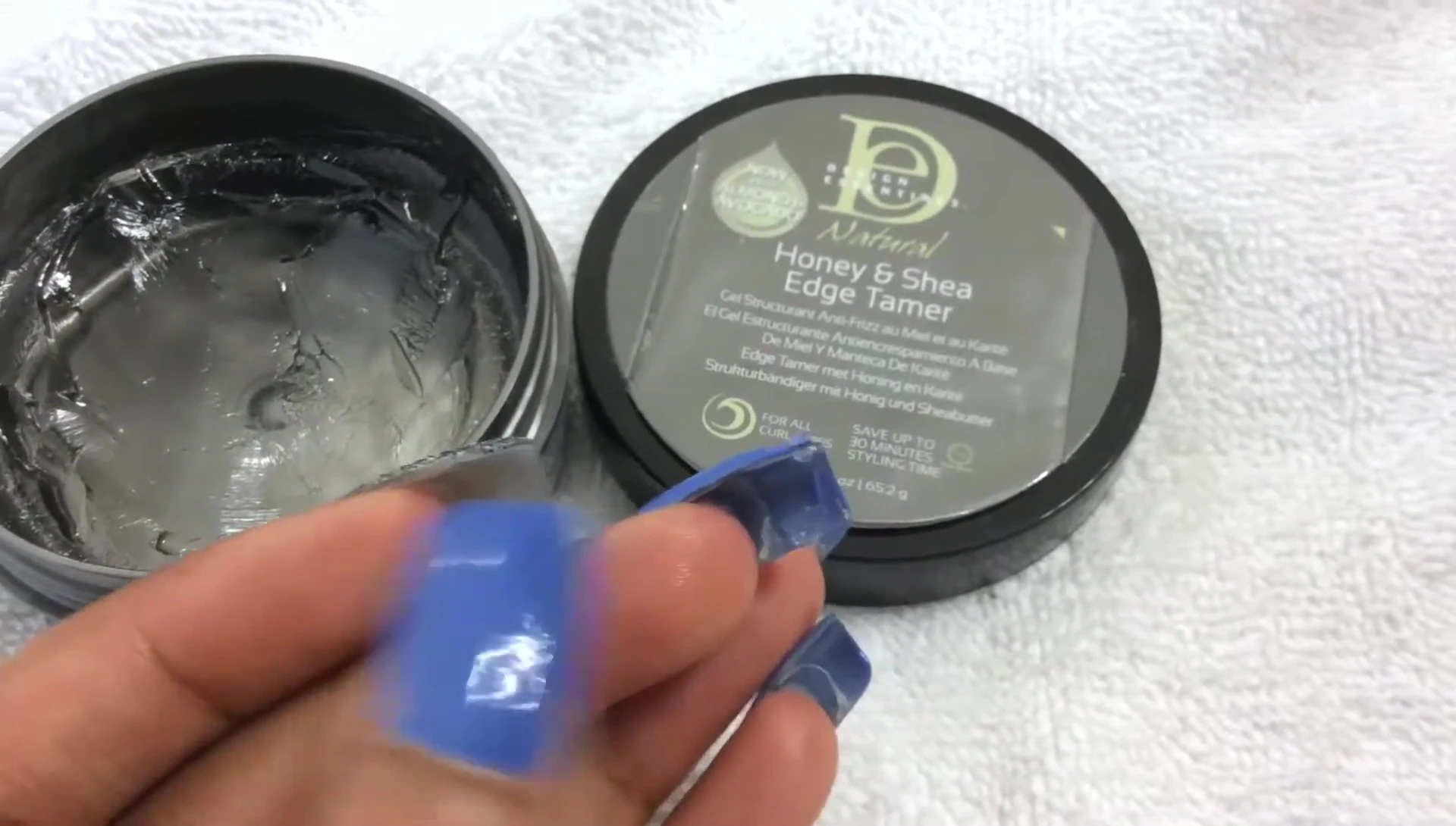 Another shot demonstrating the shine and hold of the product.